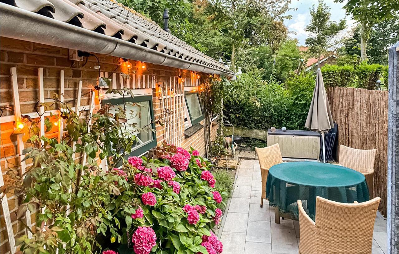1 Bedroom Gorgeous Home In Zoutelande Bagian luar foto