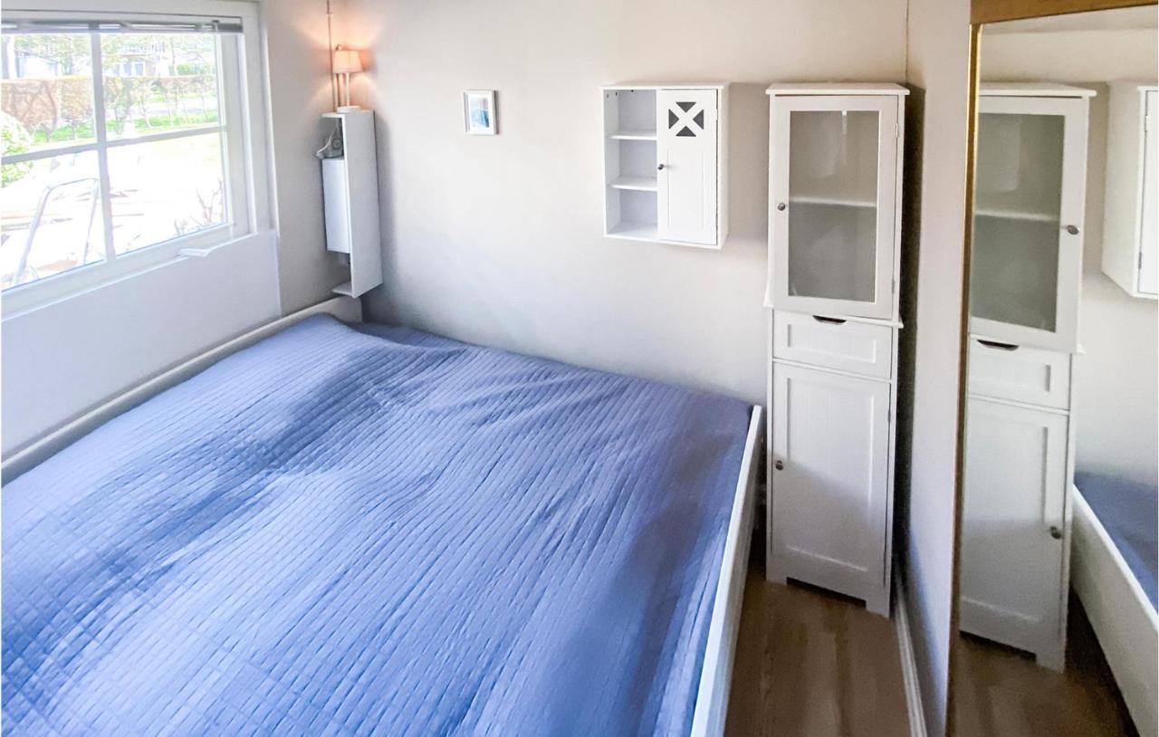 1 Bedroom Gorgeous Home In Zoutelande Bagian luar foto